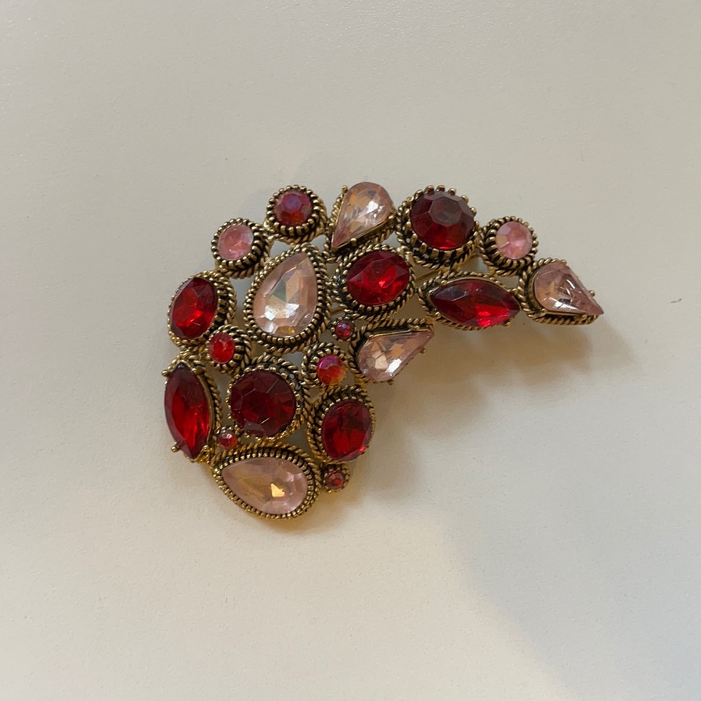 Red Multi Vintage Inspired Tear Drop Brooch